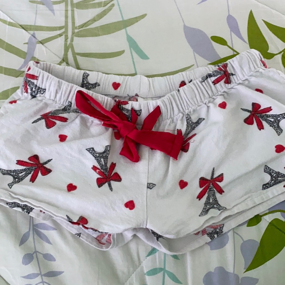 White and red Sleep shorts